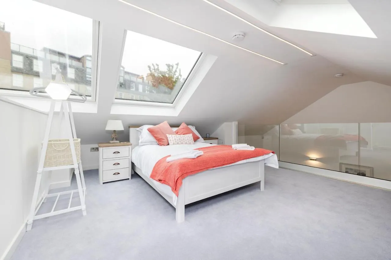 Edinburgh Modern 3-Storey 3-Bedroom City Apartment Velká Británie